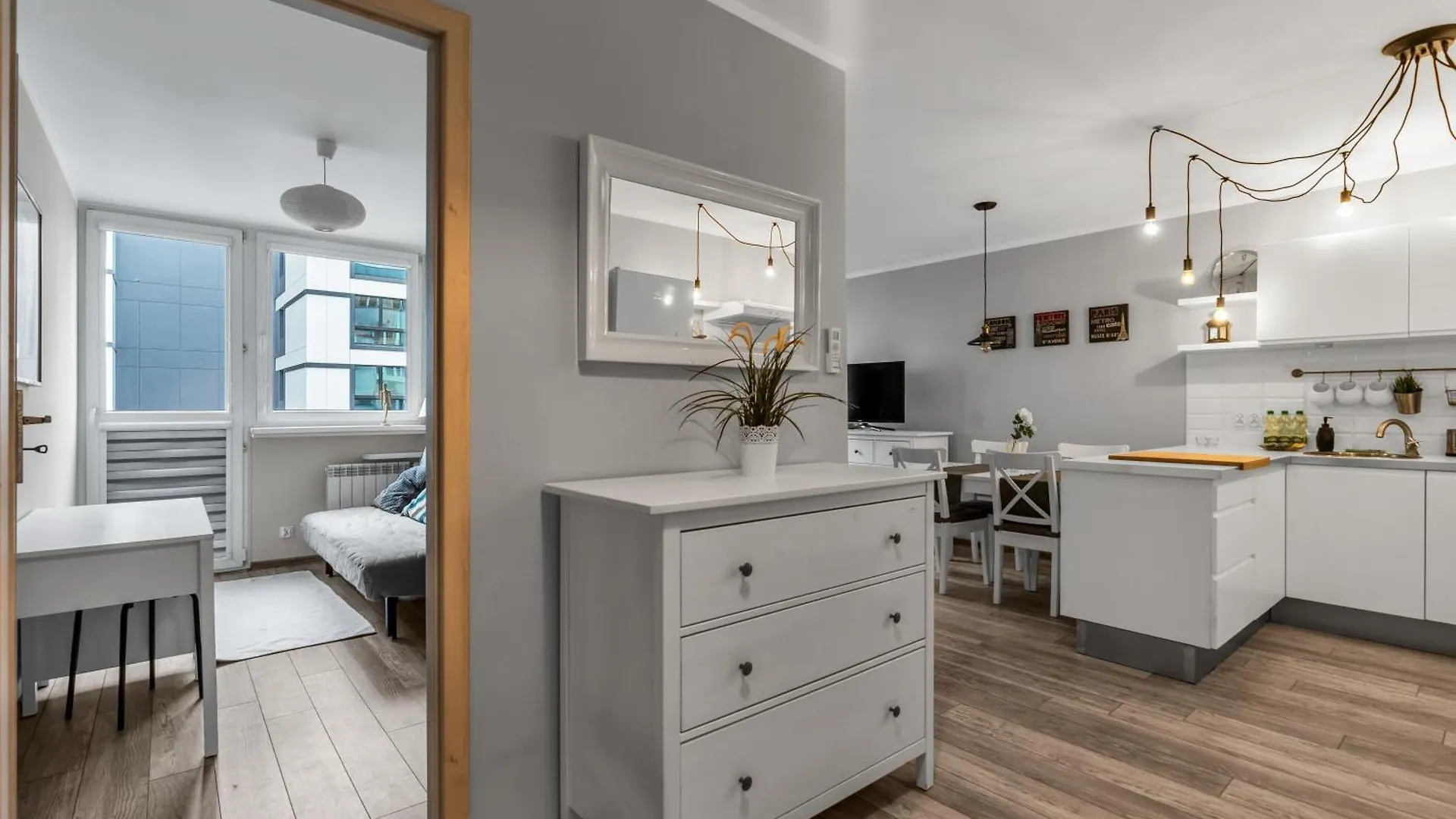 Grzybowska 13Th Floor Stylish Apartment Warsaw