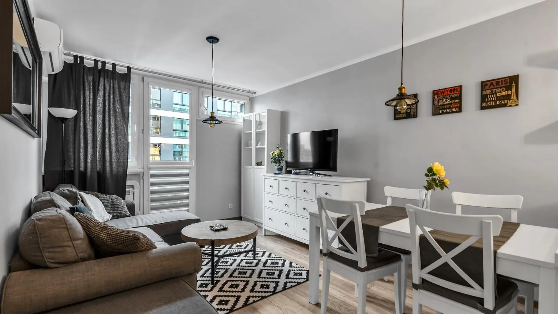 Grzybowska 13Th Floor Stylish Apartment Warsaw
